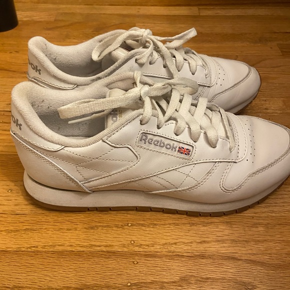 Reebok Classic White Runners gum sole - Picture 2 of 4